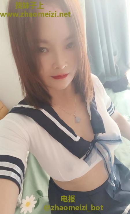 服务型年轻妹妹