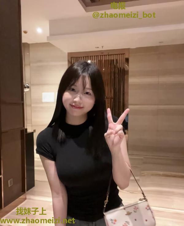 大胸纯欲小妹