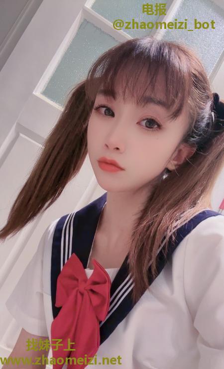 汉口双马尾JK妹子