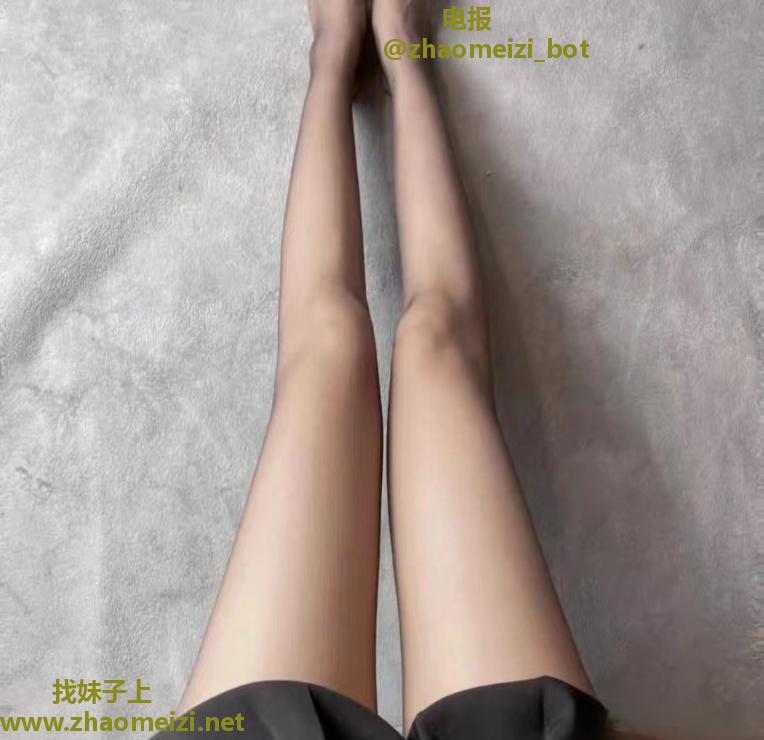 西青性感美腿小妹