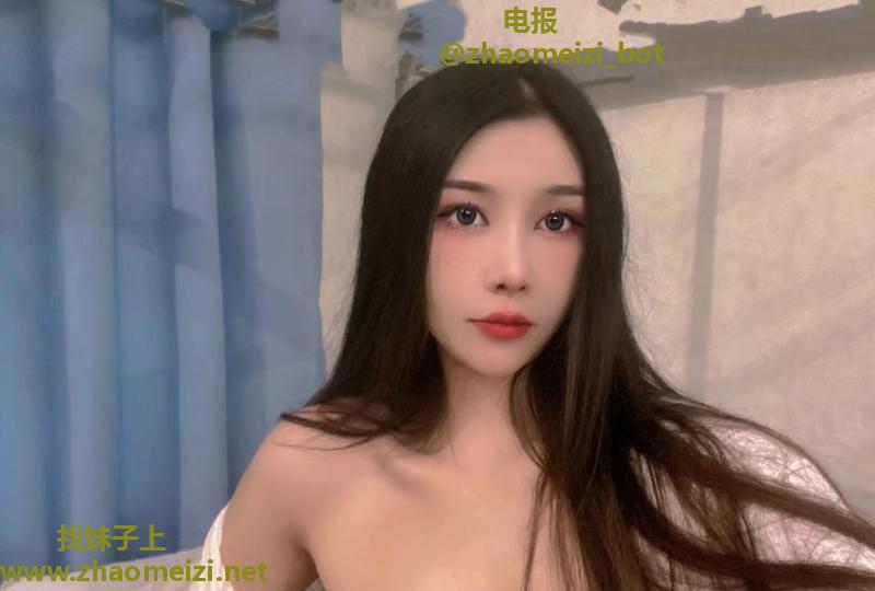 苗条身材性感美女