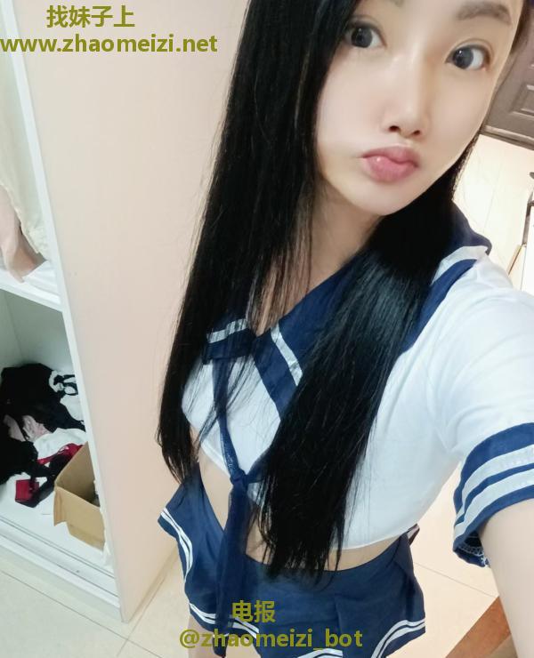 JK制服小美深喉一觉