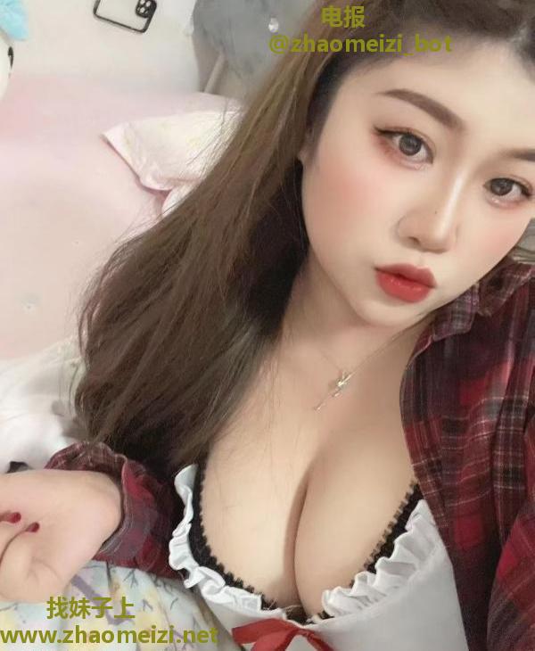 硚口区大胸美女