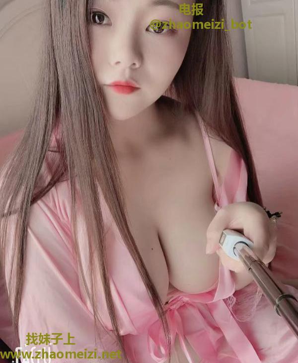 童颜巨乳小轩