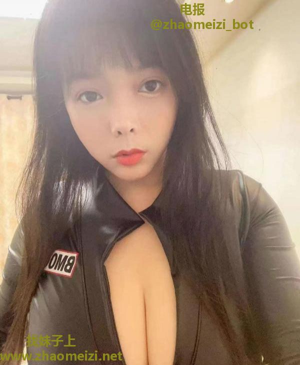 上海巨乳热情小骚货