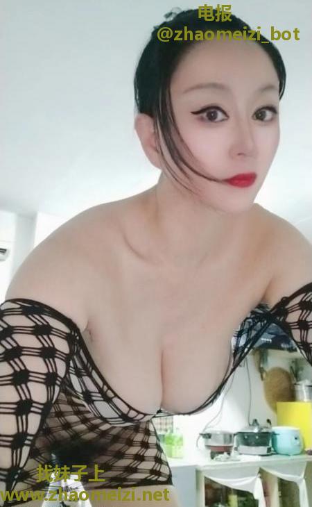 性感丝袜风骚小娘子