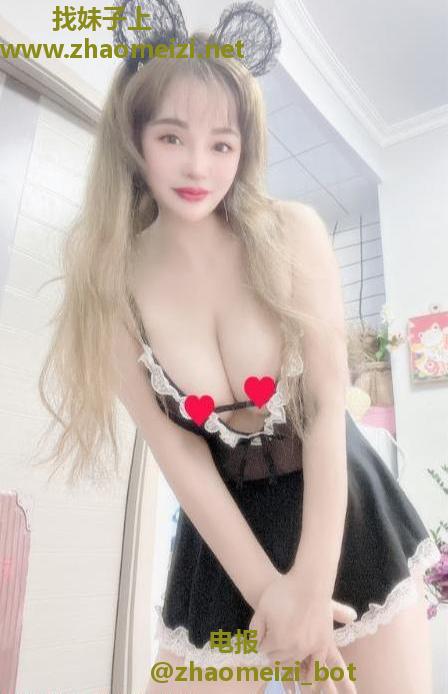 黑丝网美乳诱人倩倩