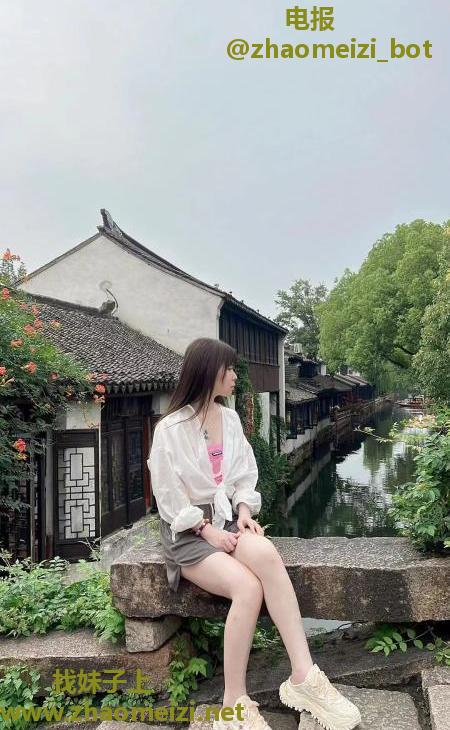 清纯欲女菲菲