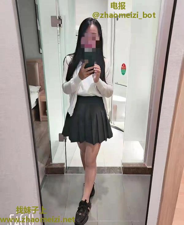 丰满妹子杨梦