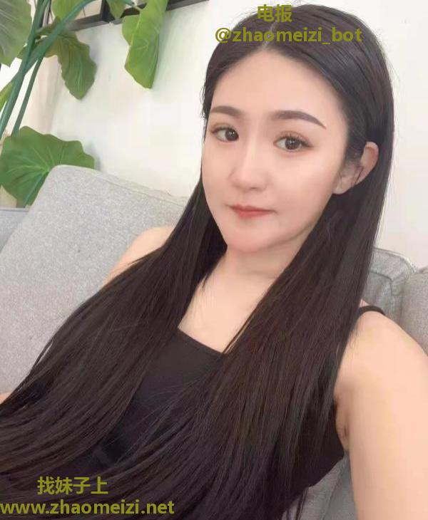 黑长直淑女