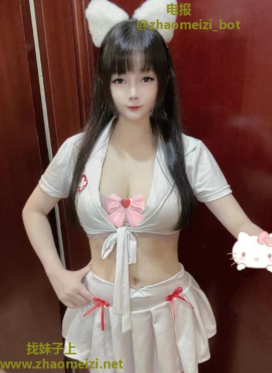 丰乳肥臀小瑶