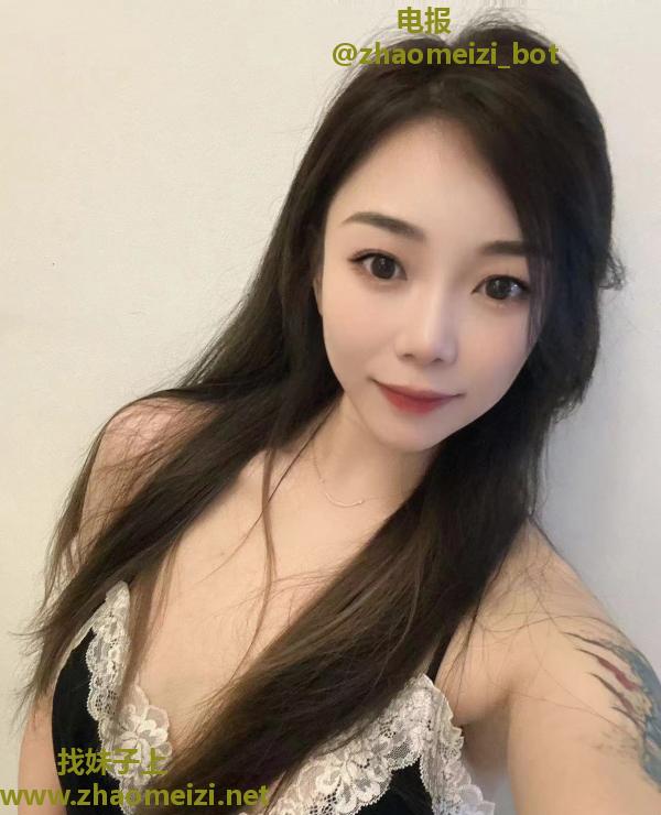 白云美女恬恬