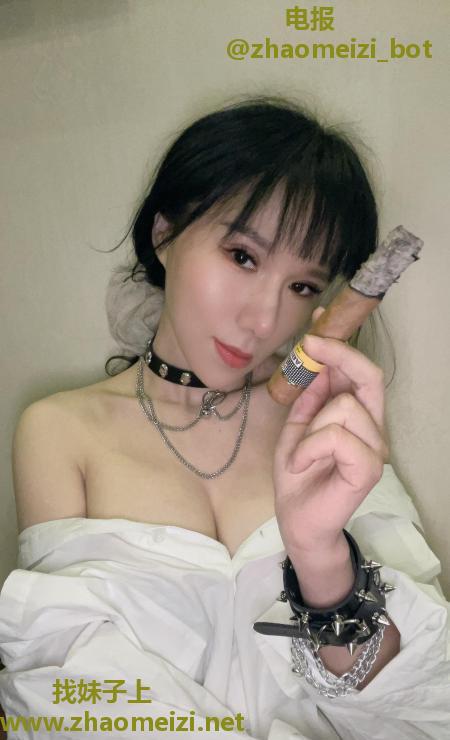 性感长舌少妇叶子