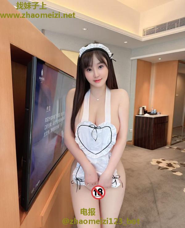 制服巨乳梓潼