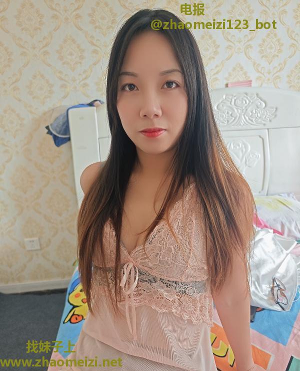 吴中刚来的眼镜妹妹