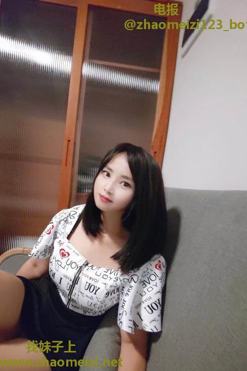 风骚小粉的琴子