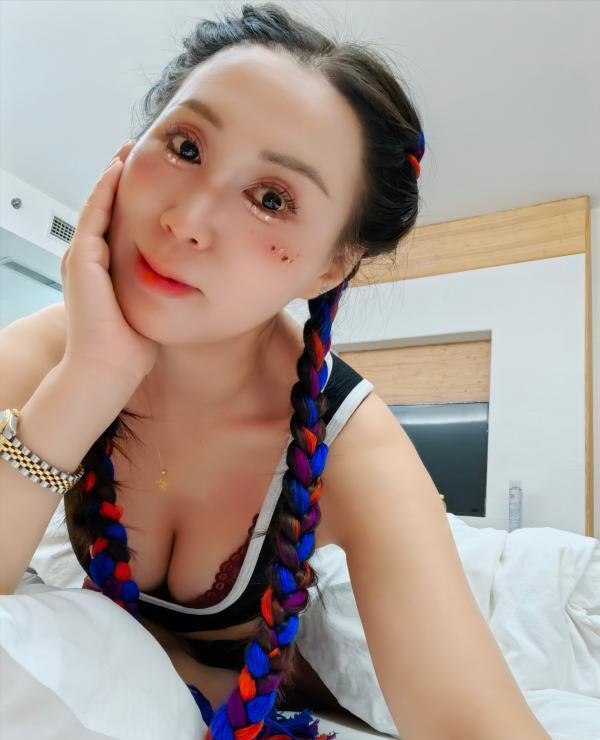 光谷十月姐姐