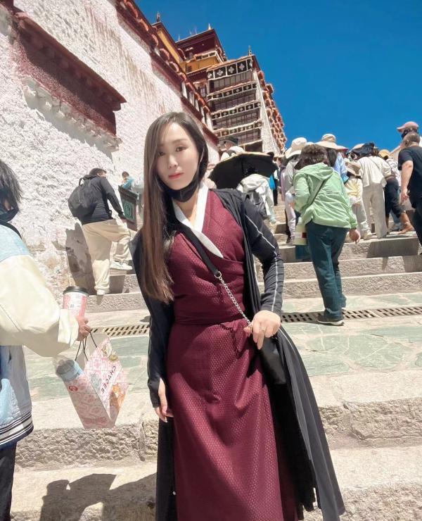 光谷十月姐姐