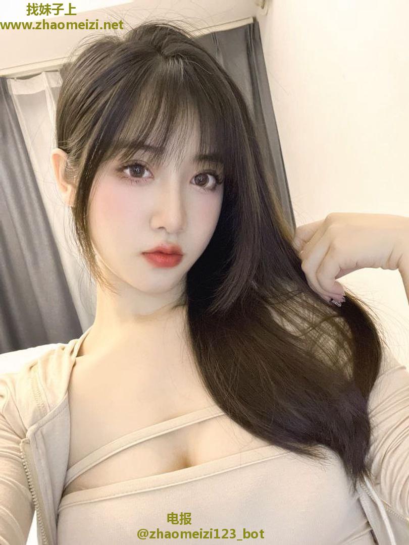 小姐姐热情接待