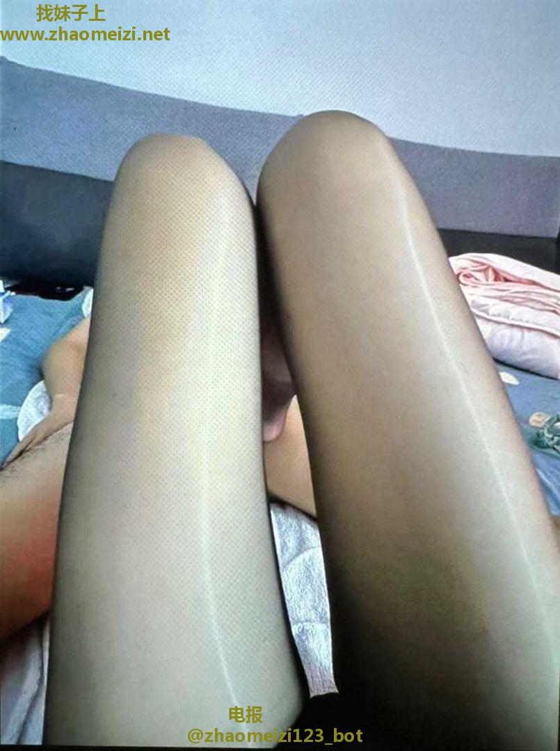 丰满紧致小姐姐
