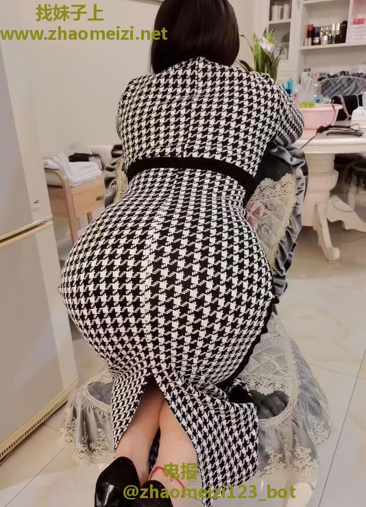 肥臀大波少妇