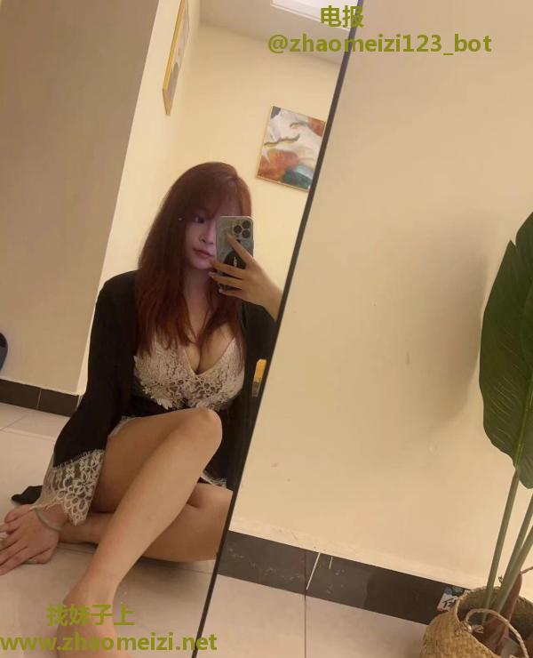 坂田巨乳雨萱
