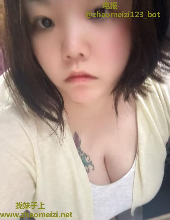 浦东大奶年轻小坦克