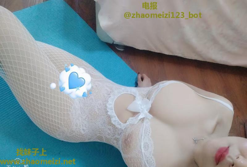 风骚大奶露露