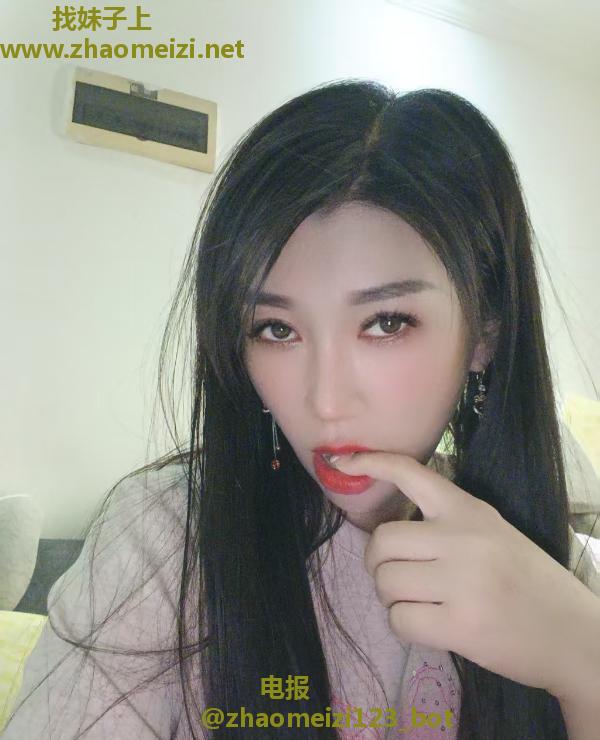 颜射骚妇花妹