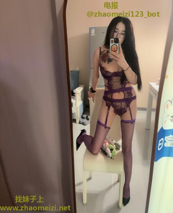 兰州性感水床骚妹