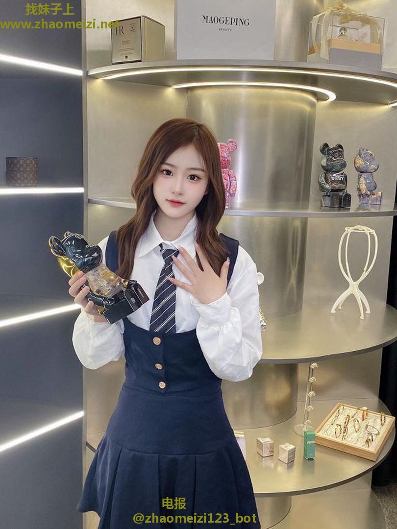清纯女孩让人欲望爆棚