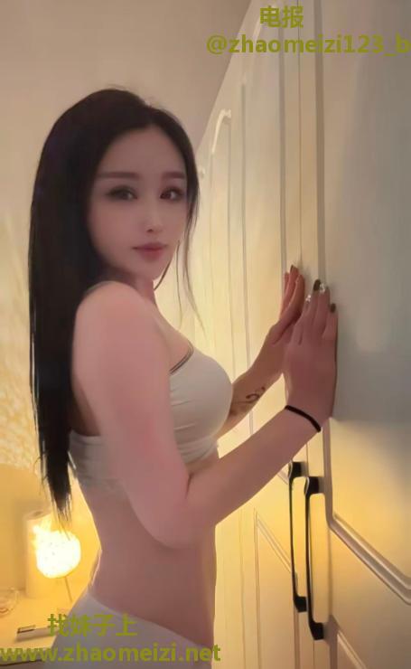 网红脸美女