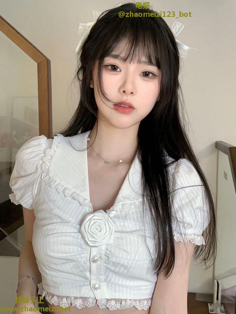 下海水多B紧小嫩妹