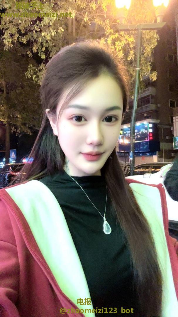 海口20岁的高颜值老师 