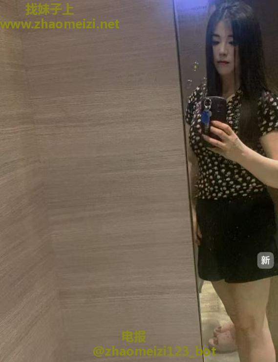 性价比高大臀骚货