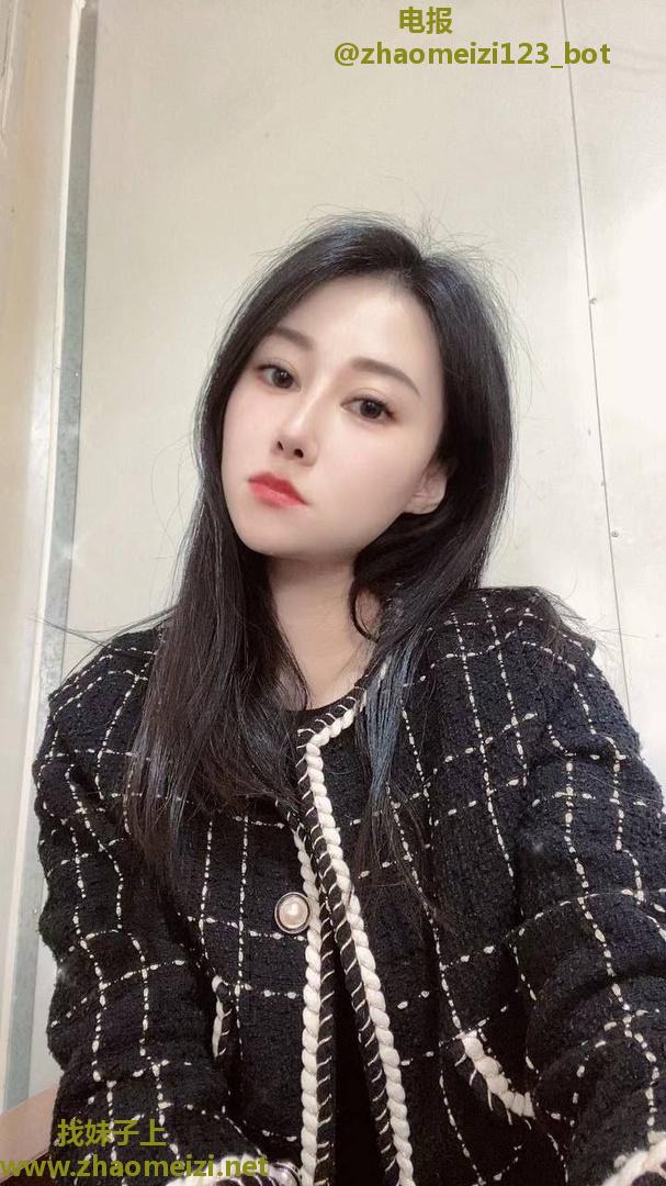 御姐温柔且风骚性欲旺