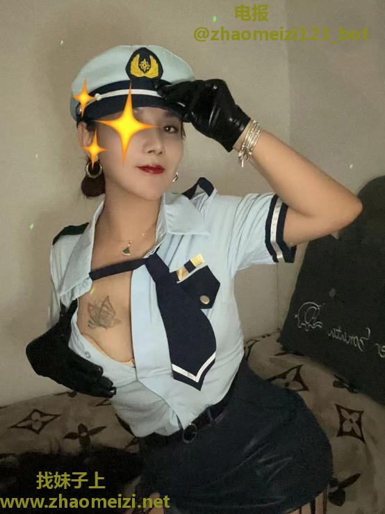 罗湖制服少妇
