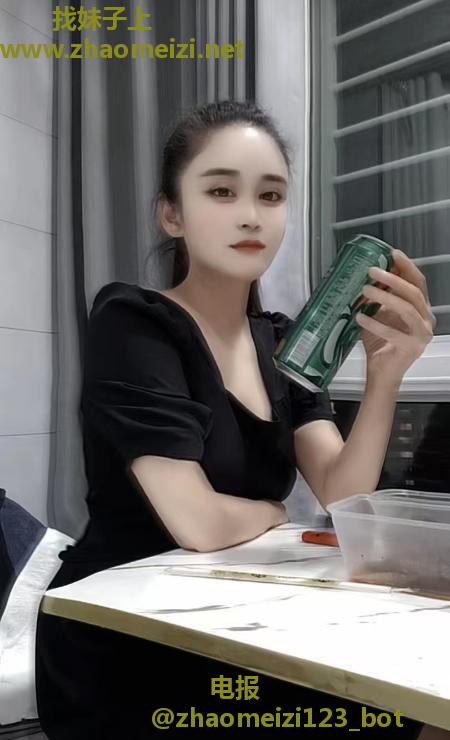 轻熟骚女瑶瑶
