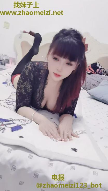 金水区翘臀少妇
