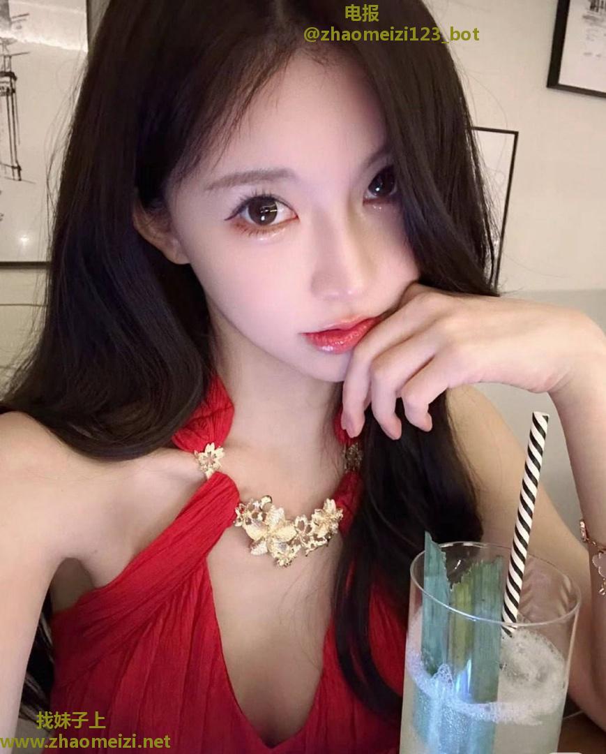 韵味敏感气质红色小七