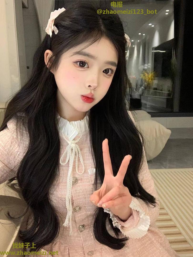 温柔精致白皙少妇