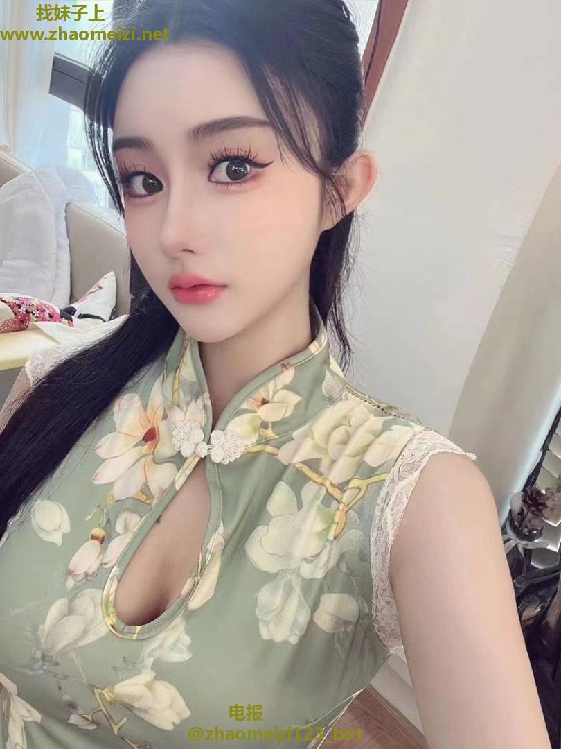 旗袍美鲍诱人姐姐