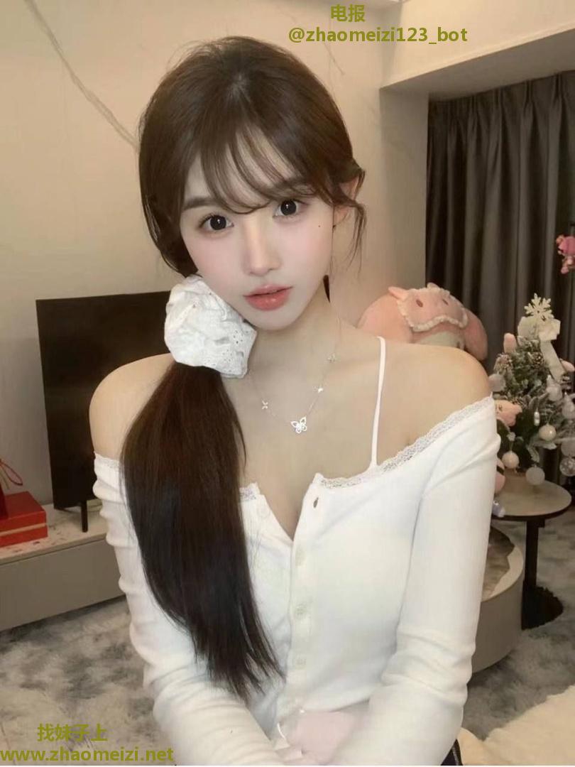 做美甲兼职.人美身材好