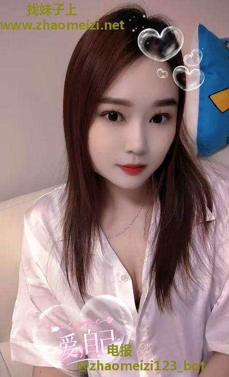 居家听话的乖乖女