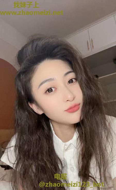 00 后极品御姐