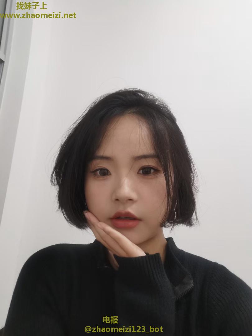 清新脱俗的兼职幼师