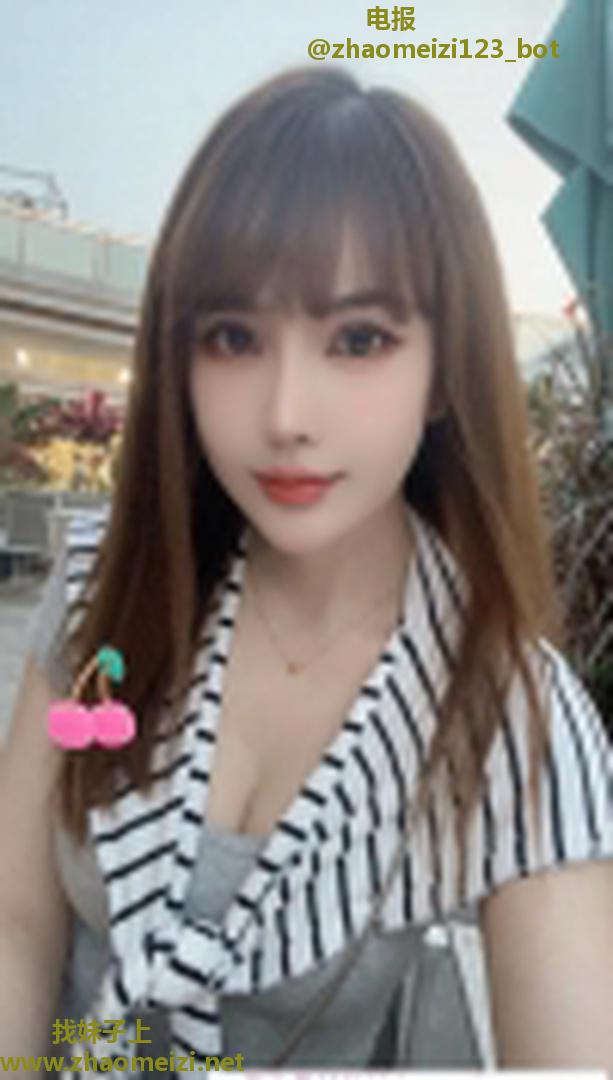 女友诗诗老师   