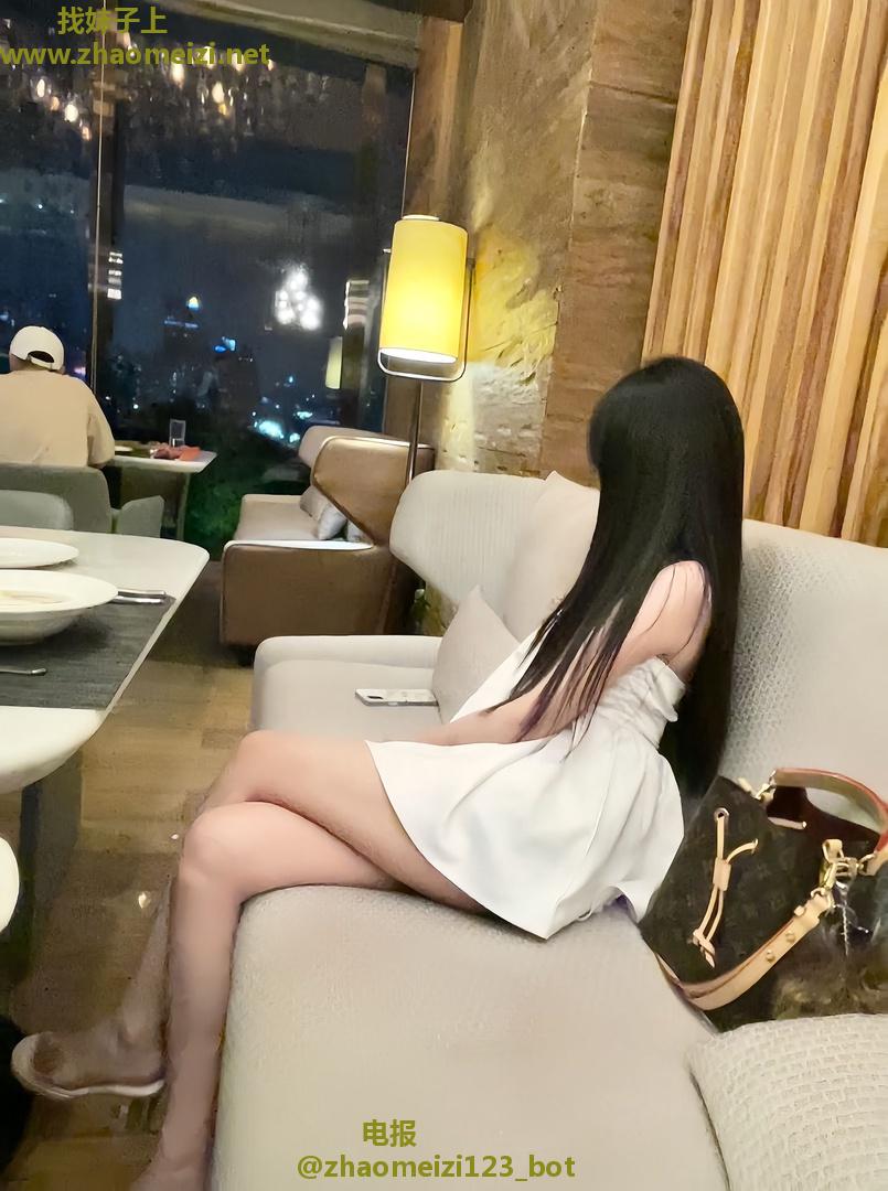性感娇羞清纯美女有初恋感