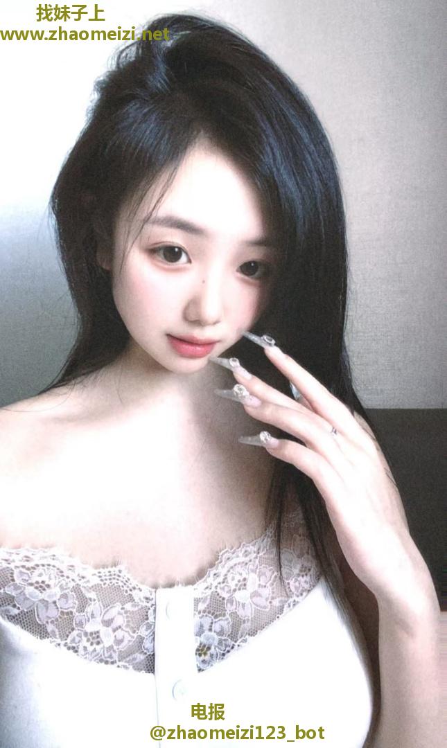 天桥敏感白嫩骚妇