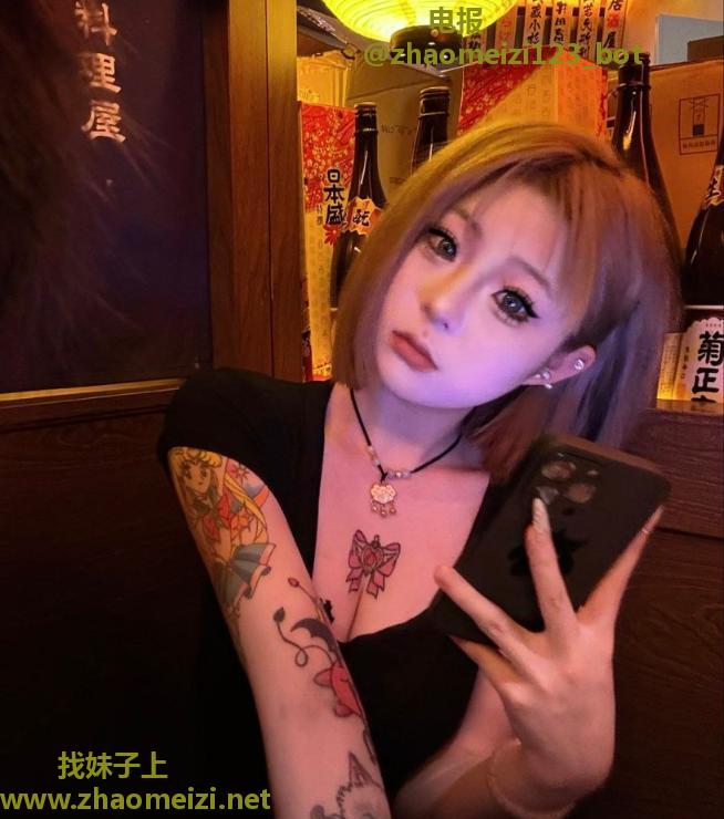 浦东年轻美乳嫩妹